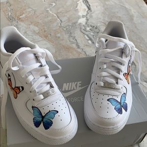 Air Force 1 sneakers with design